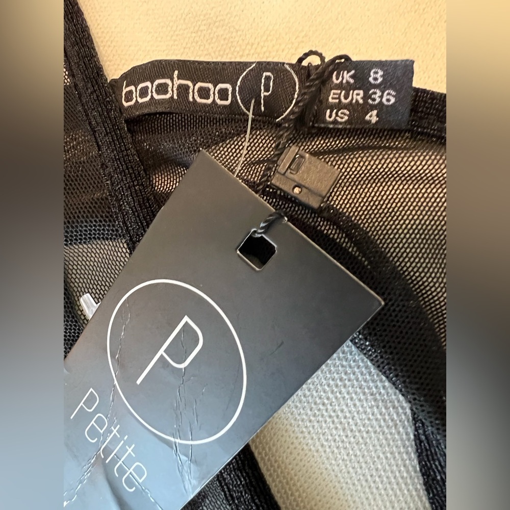 Boohoo Petite Sheer Deep Neck Bodysuit - Picture 8 of 12
